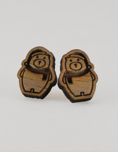 Pendientes de madera maciza, modelo oso polar con bufanda y gorro