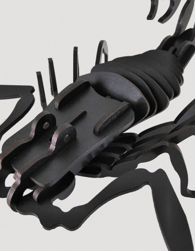 Escorpión de madera