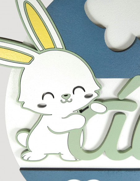 Placa con nombre, nubes y conejito