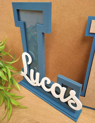 Inicial gigante con nombre personalizado