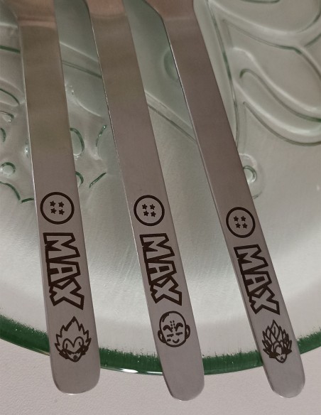 Cubiertos de metal personalizados