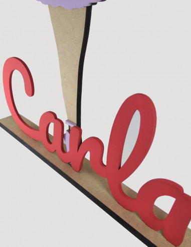 Bailarina de madera con nombre